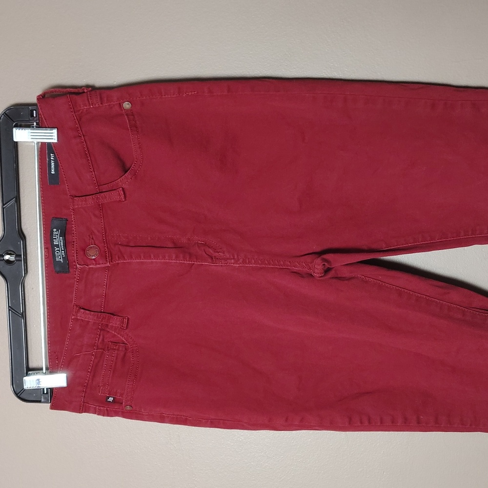 Judy Blue Burgundy Skinny Fit Jeans 11/30 - Picture 3 of 8